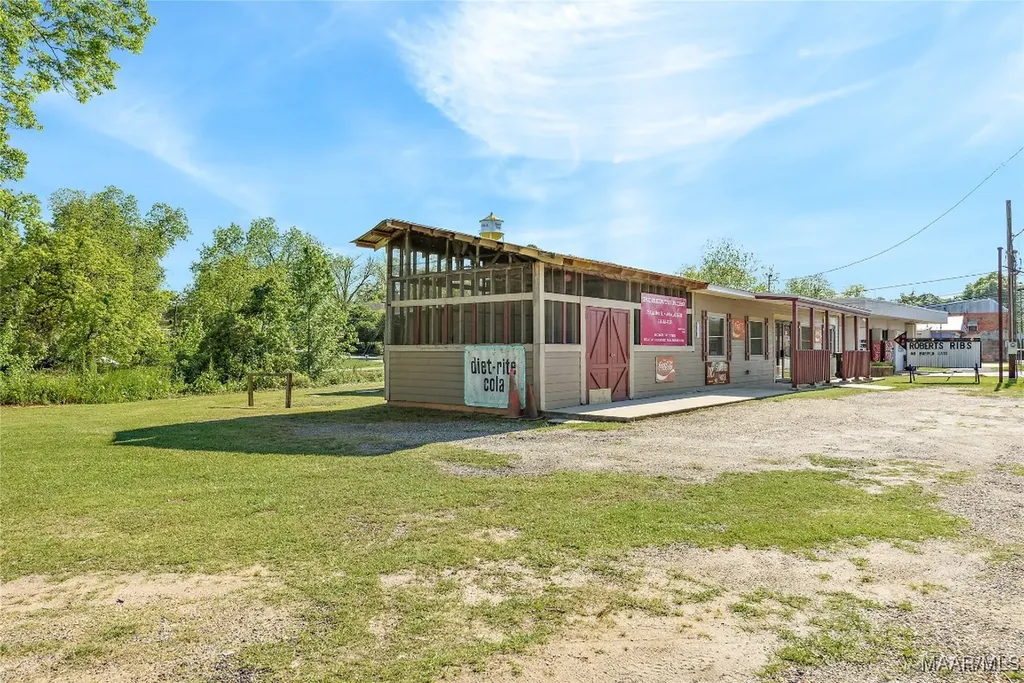 26 E Main Street Ariton AL 36311