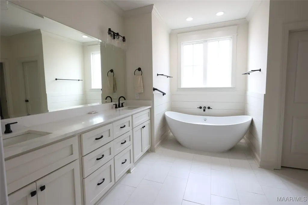 204 Bella Drive Enterprise AL 36330