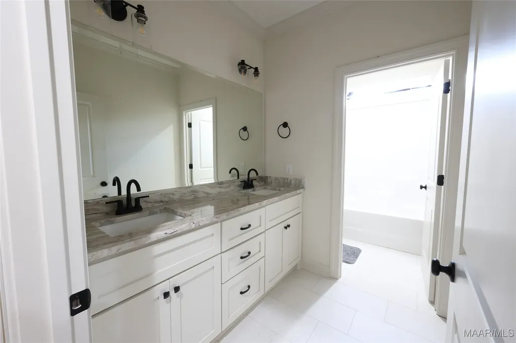 204 Bella Drive Enterprise AL 36330