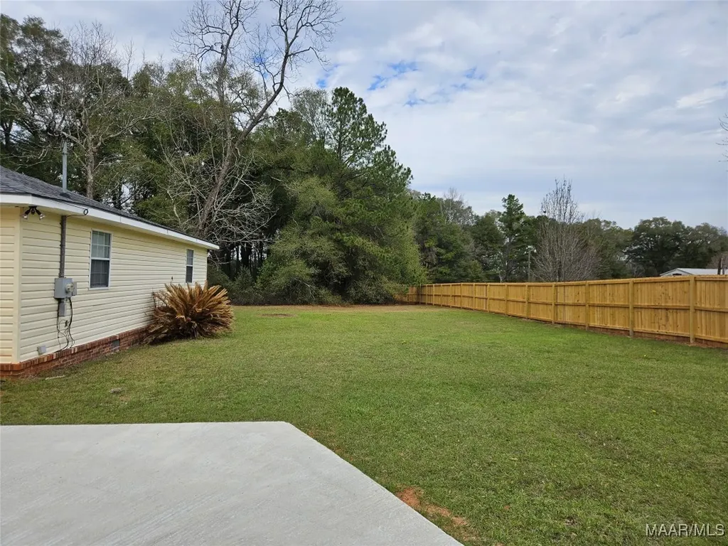 219 East Drive Enterprise AL 36330