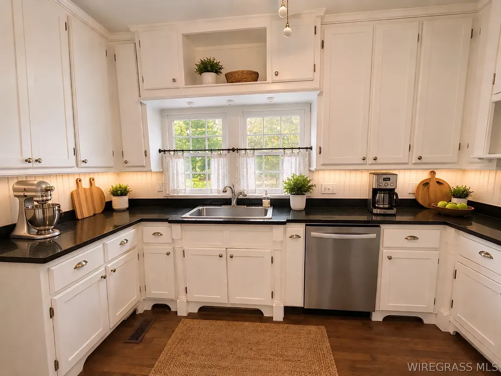 519 Davis Street Elba AL 36323