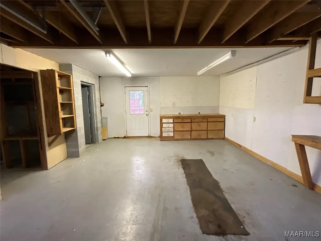 519 Davis Street Elba AL 36323