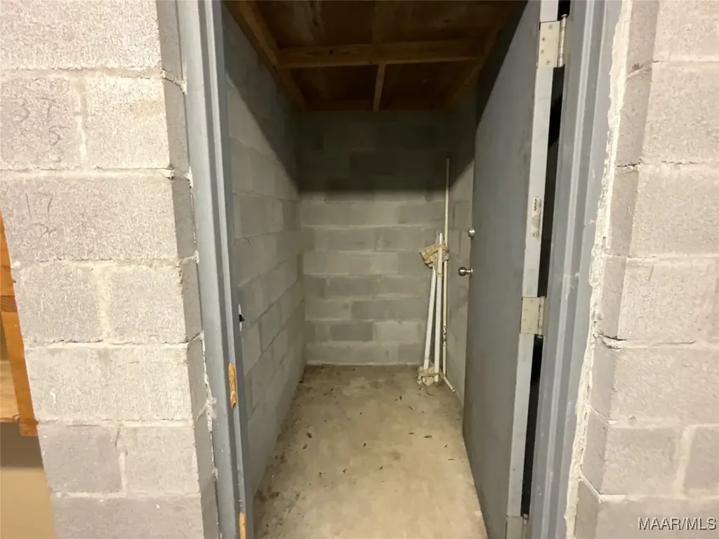 519 Davis Street Elba AL 36323