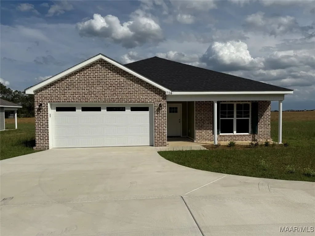 716 N John Street New Brockton AL 36351