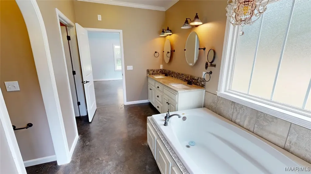 2285 Highway 122 Highway New Brockton AL 36351