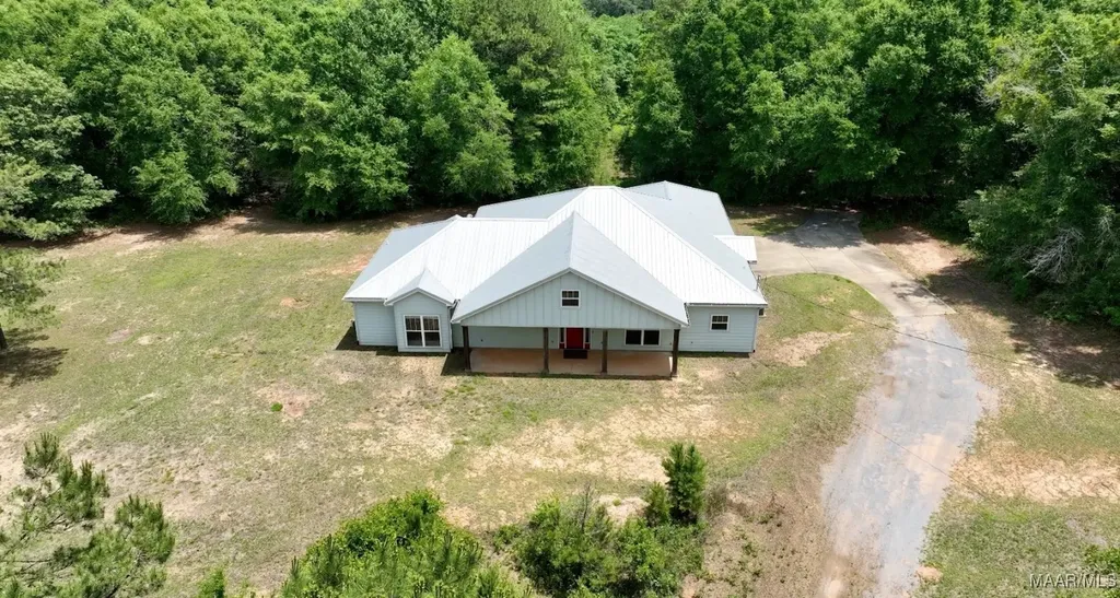 2285 Highway 122 Highway New Brockton AL 36351