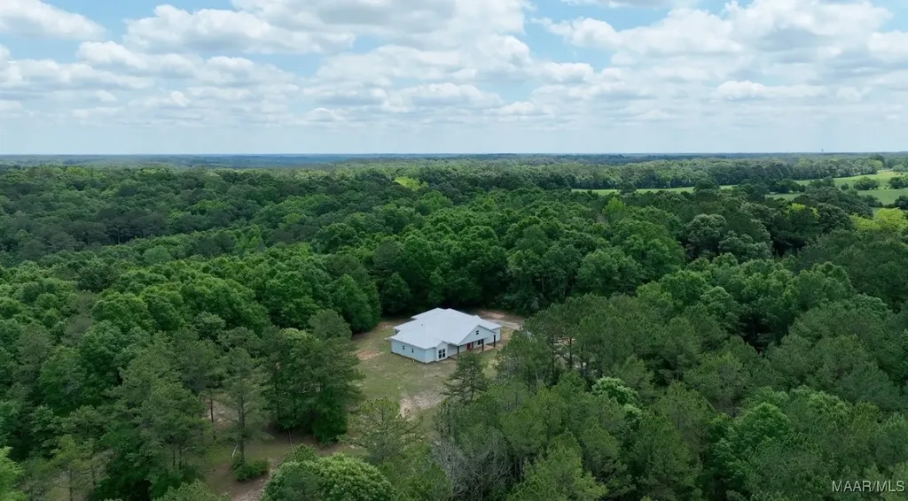 2285 Highway 122 Highway New Brockton AL 36351