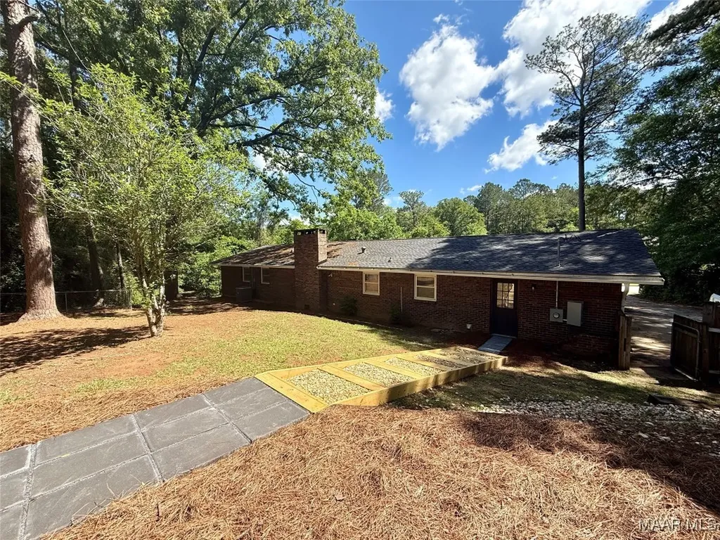 307 Douglas Brown Circle Enterprise AL 36330