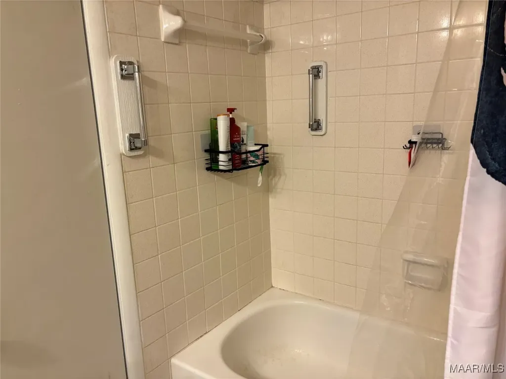 100 Harwood Place Enterprise AL 36330