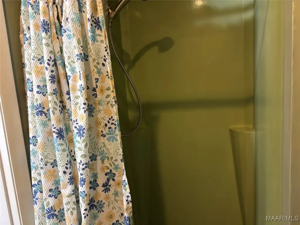 100 Harwood Place Enterprise AL 36330