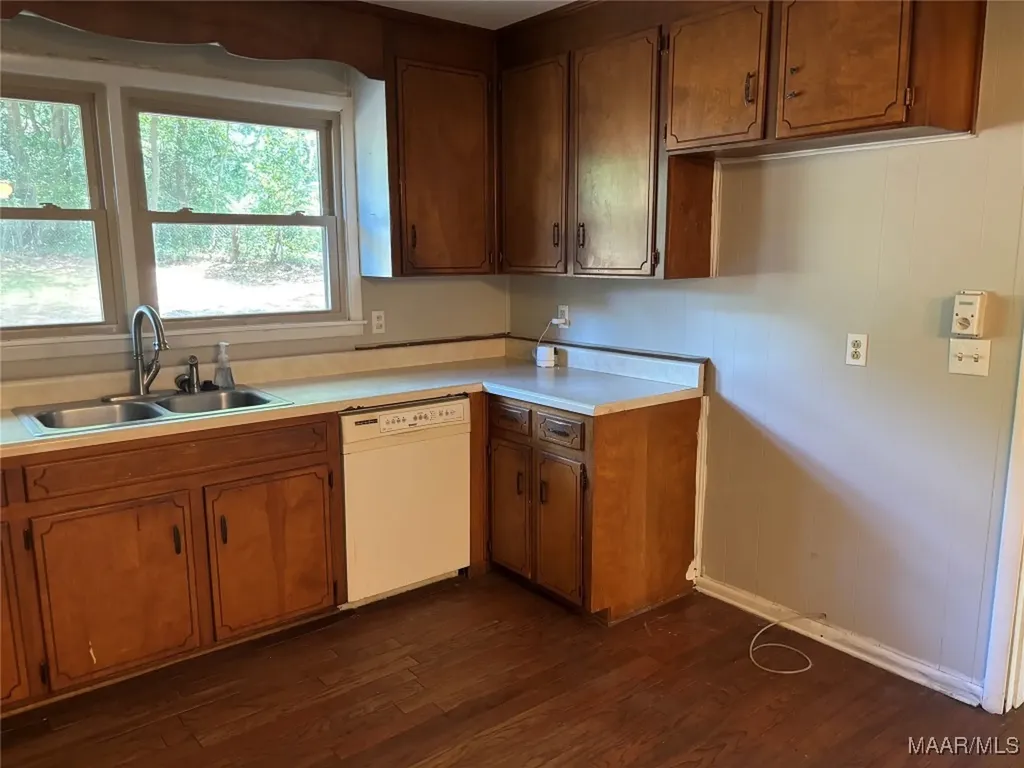 100 Harwood Place Enterprise AL 36330