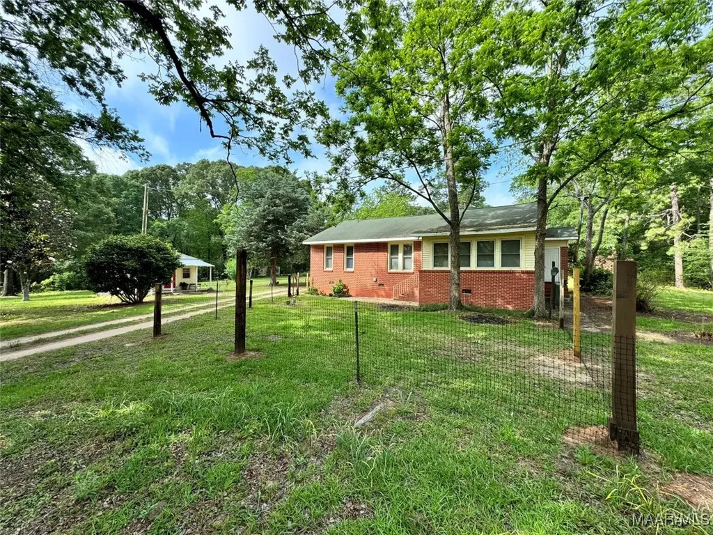 25440 Phillips Lane Red Level AL 36474