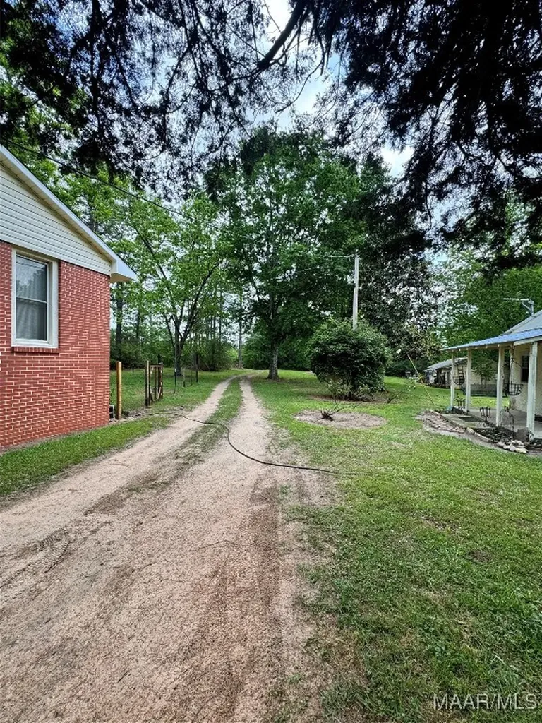 25440 Phillips Lane Red Level AL 36474