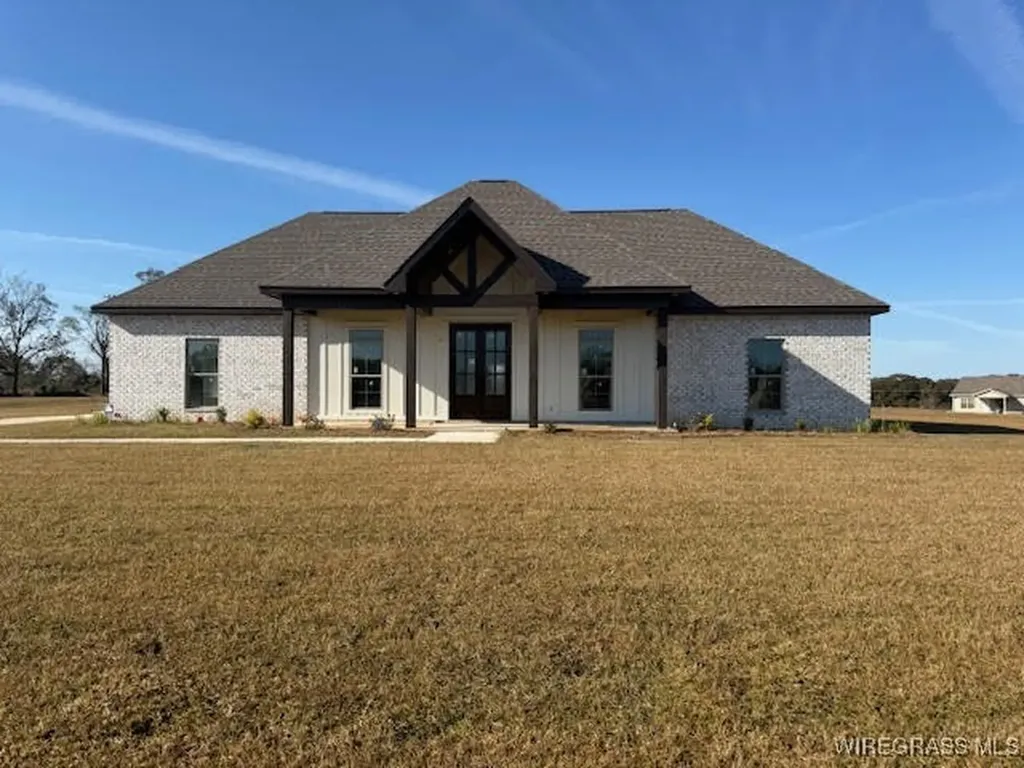 19 County Road 760 Enterprise AL 36330