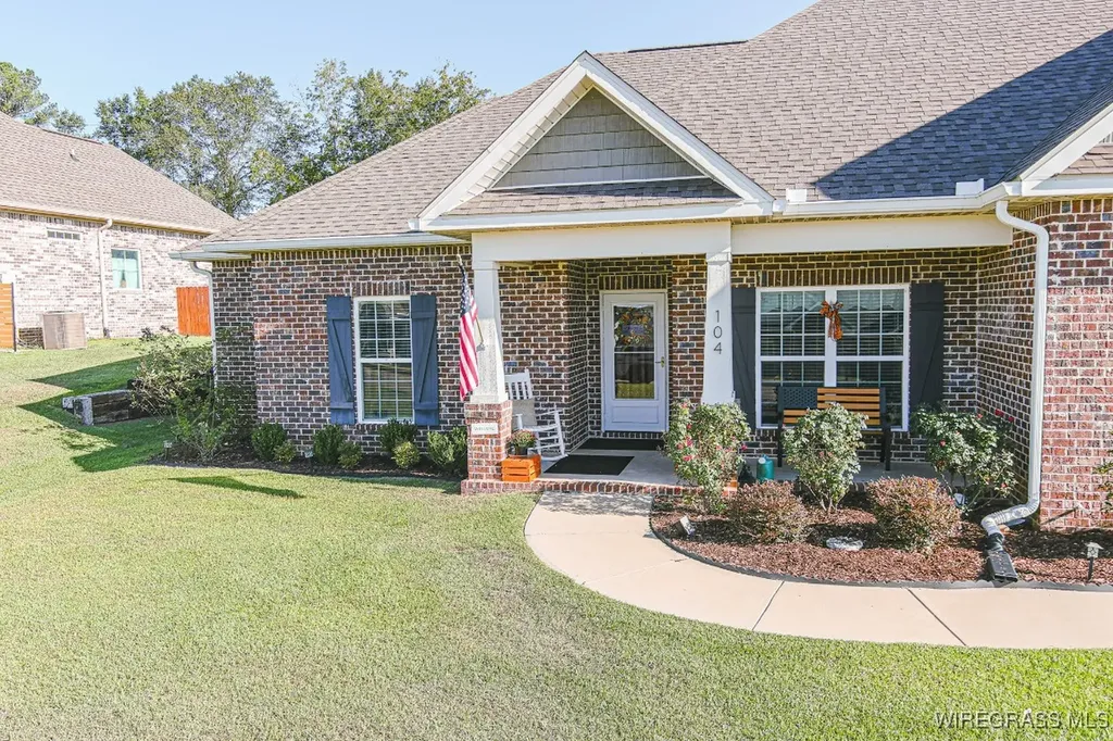 104 Davis Way Enterprise AL 36330