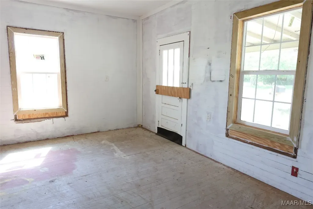 307 S John Street New Brockton AL 36351