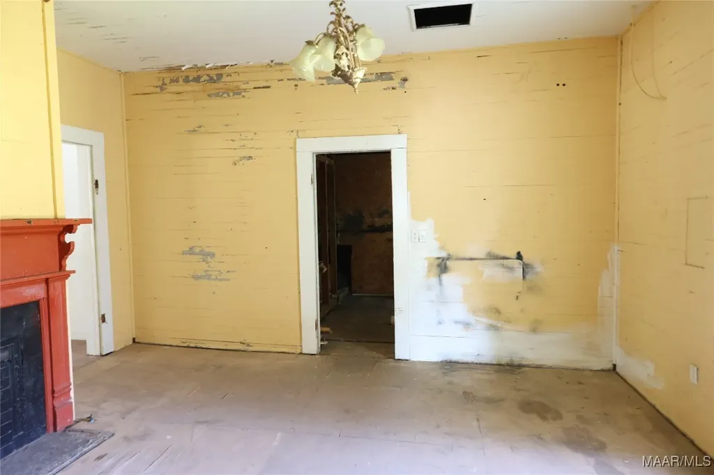 307 S John Street New Brockton AL 36351