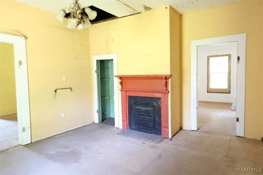 307 S John Street New Brockton AL 36351