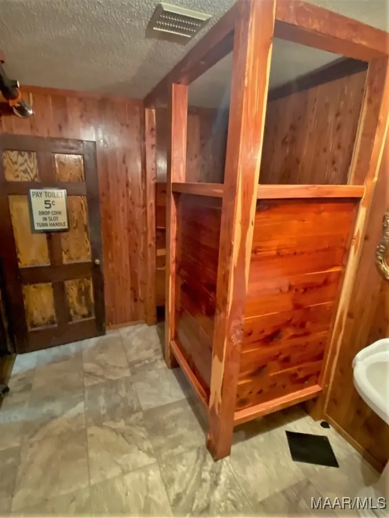 27070 County Road 21 Red Level AL 36374