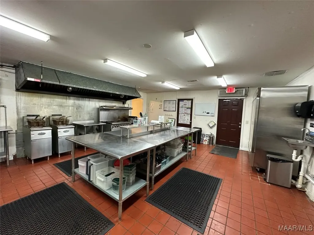 2203 Highway 134 Kinston AL 36453