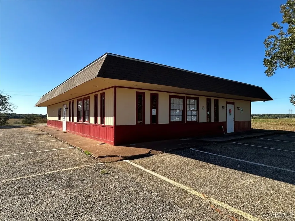 2203 Highway 134 Kinston AL 36453