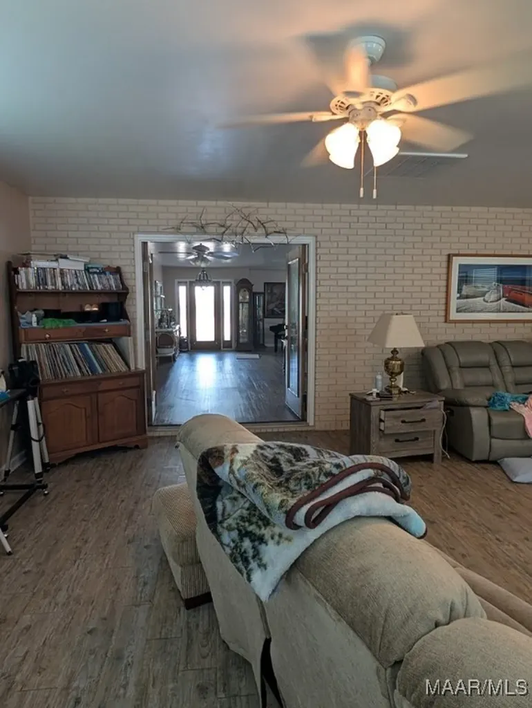 2302 Stonebridge Road Dothan AL 36301