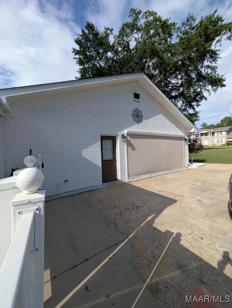 2302 Stonebridge Road Dothan AL 36301