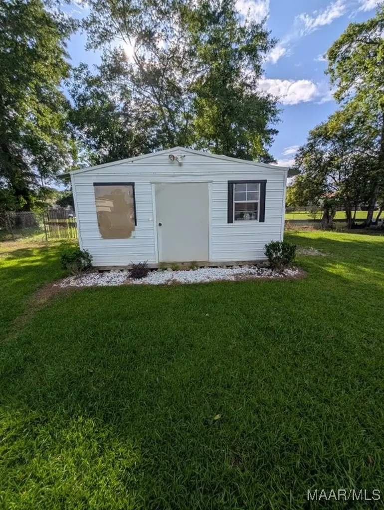 2302 Stonebridge Road Dothan AL 36301