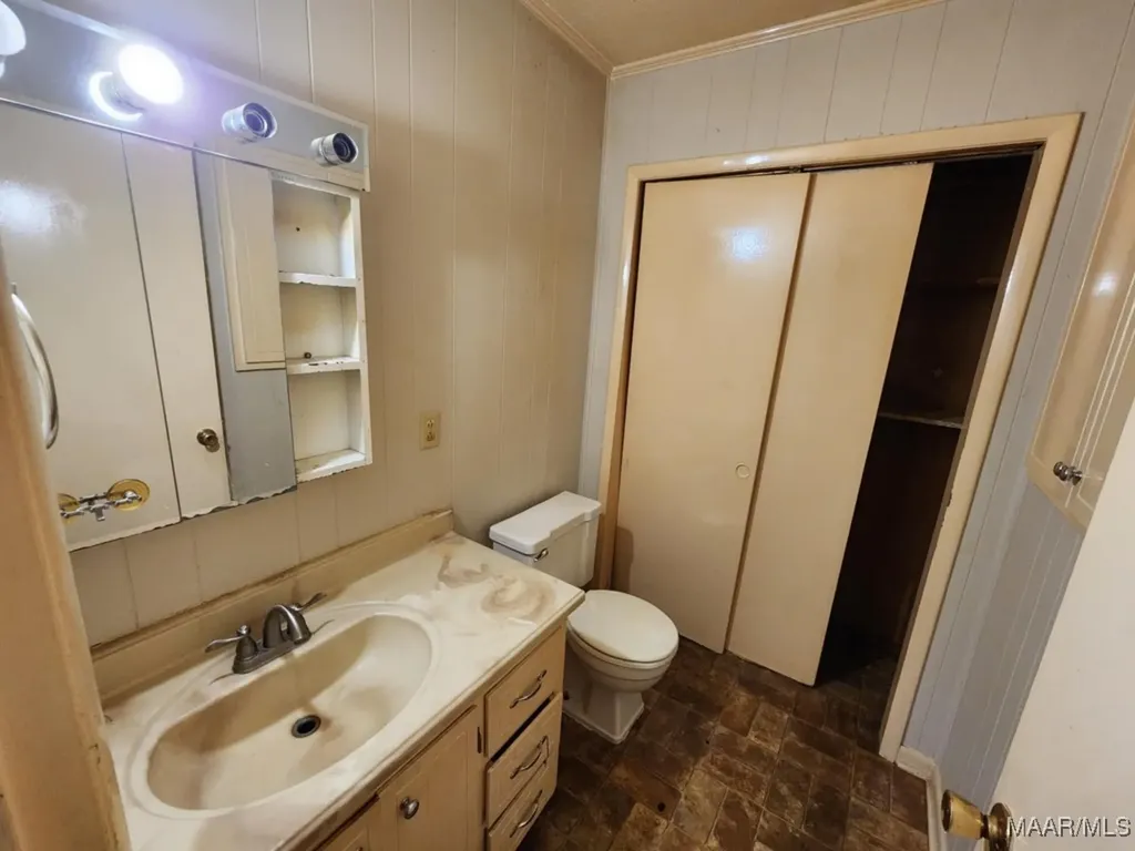 967 Lake Frankie Road Samson AL 36477