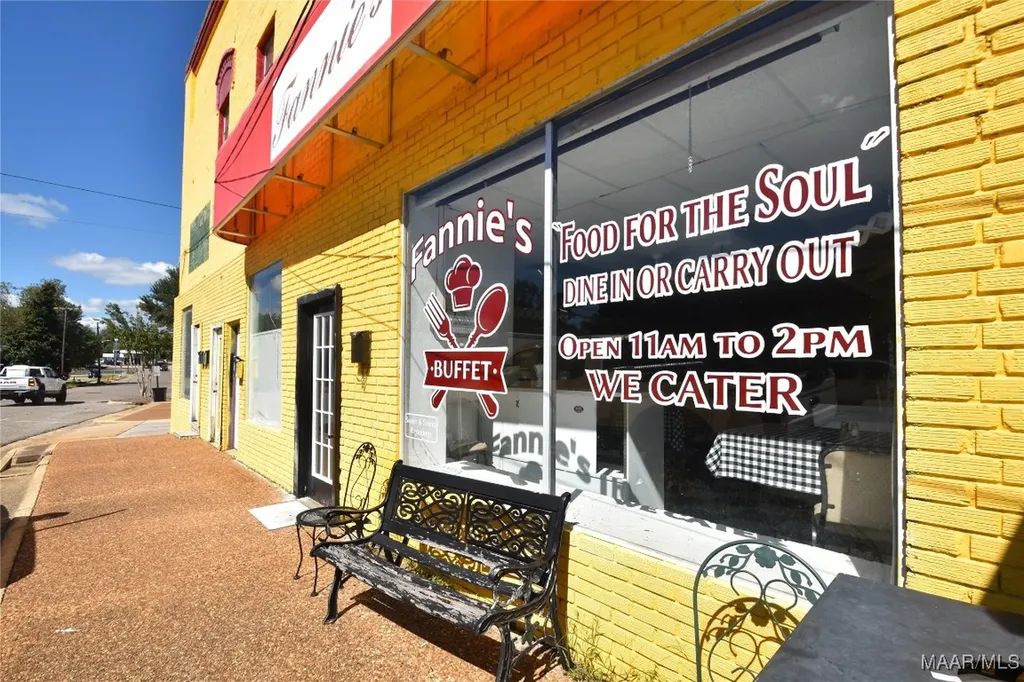 198 W Reynolds Street Ozark AL 36360