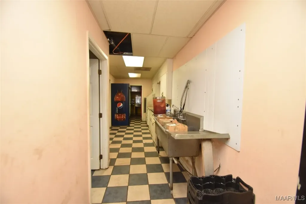 198 W Reynolds Street Ozark AL 36360