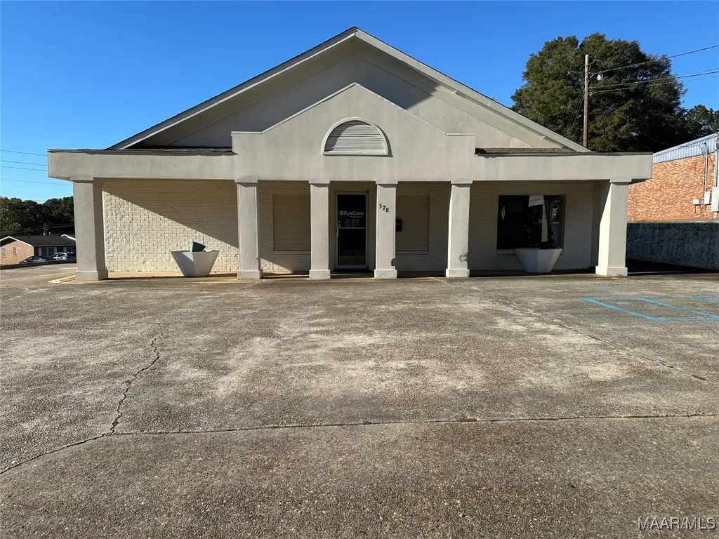 578 Andrews Avenue Ozark AL 36360