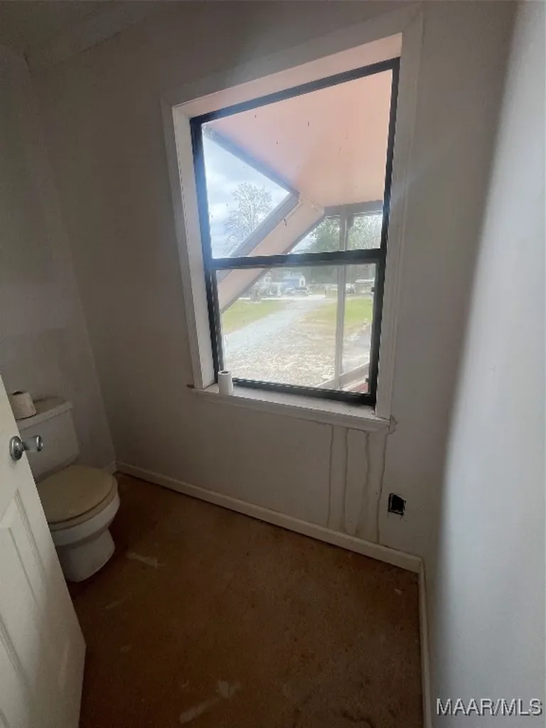 6477 Andrews Avenue Ozark AL 36360