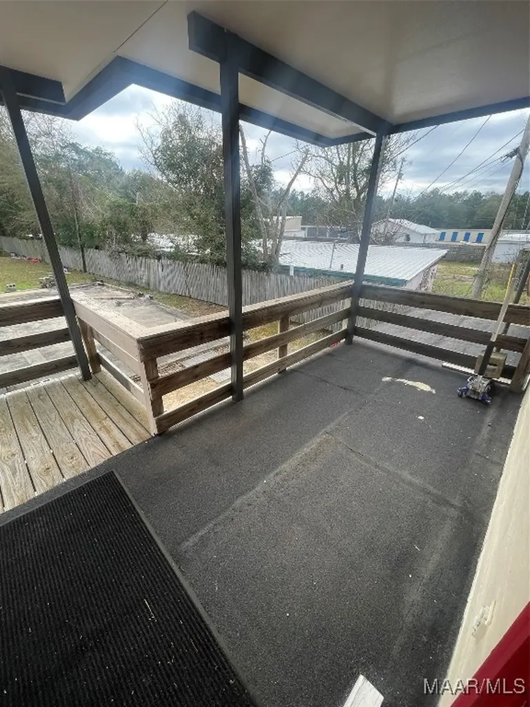 6477 Andrews Avenue Ozark AL 36360