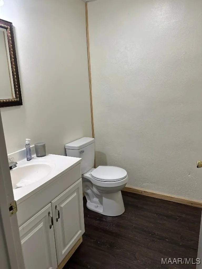 120 N Main Street Brundidge AL 36010