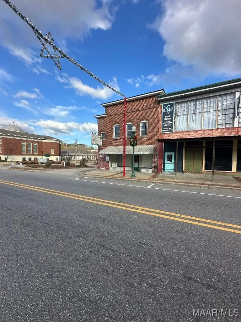 120 N Main Street Brundidge AL 36010