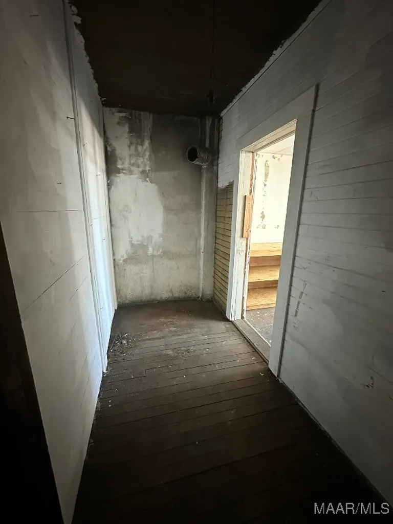 120 N Main Street Brundidge AL 36010