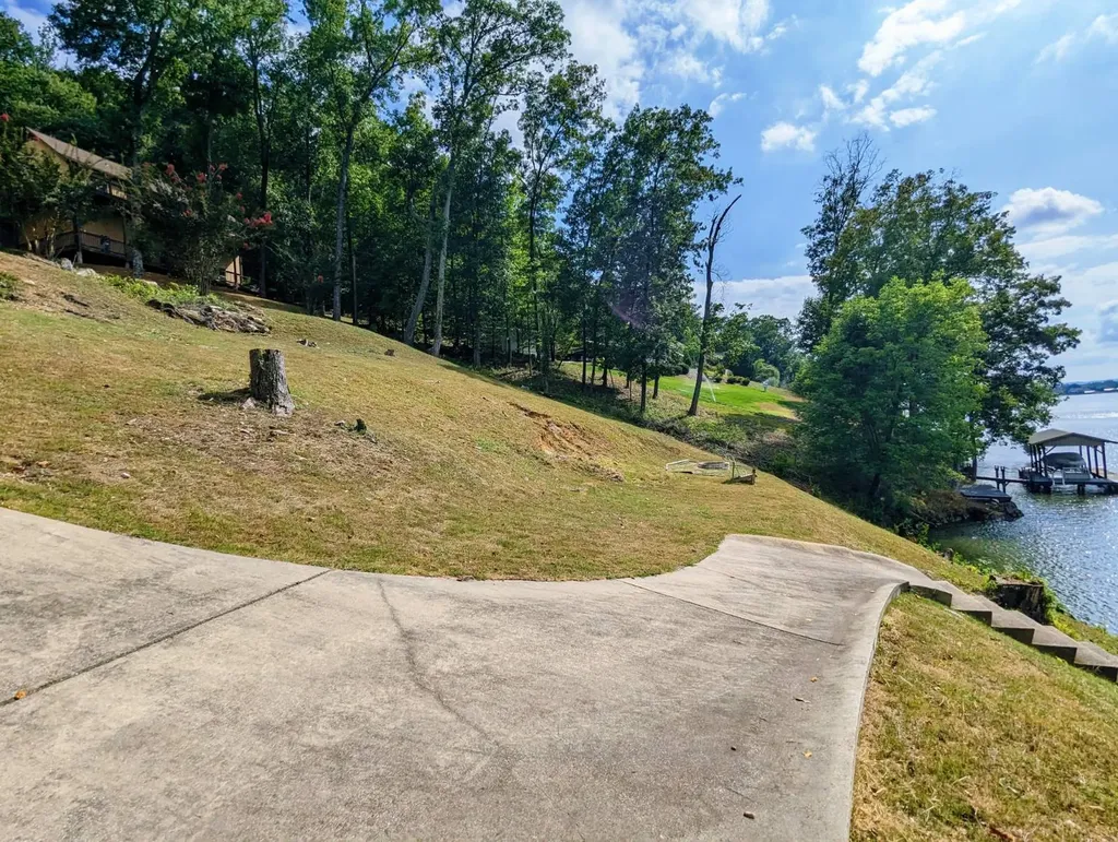 1320 Lakemont Drive North Southside AL 35907