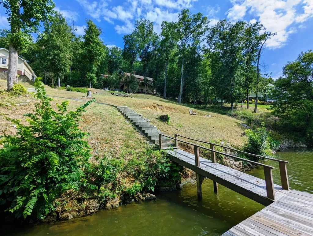 1320 Lakemont Drive North Southside AL 35907