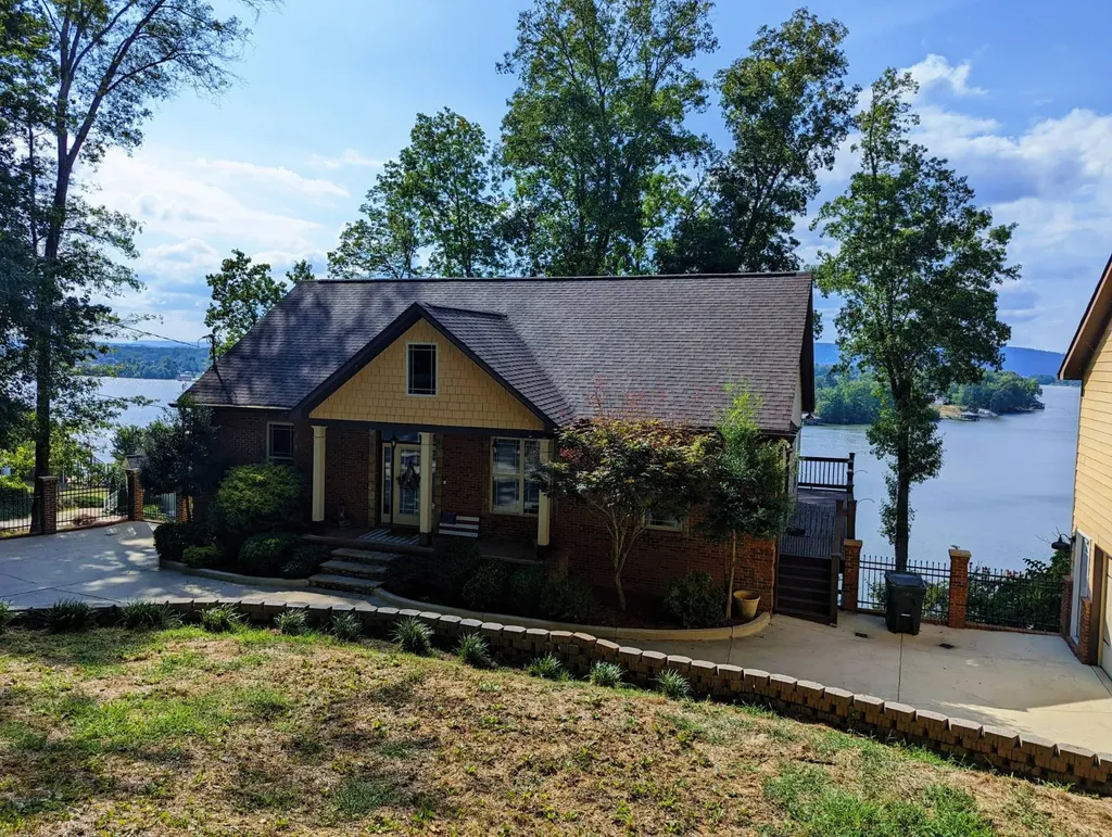 1320 Lakemont Drive North Southside AL 35907