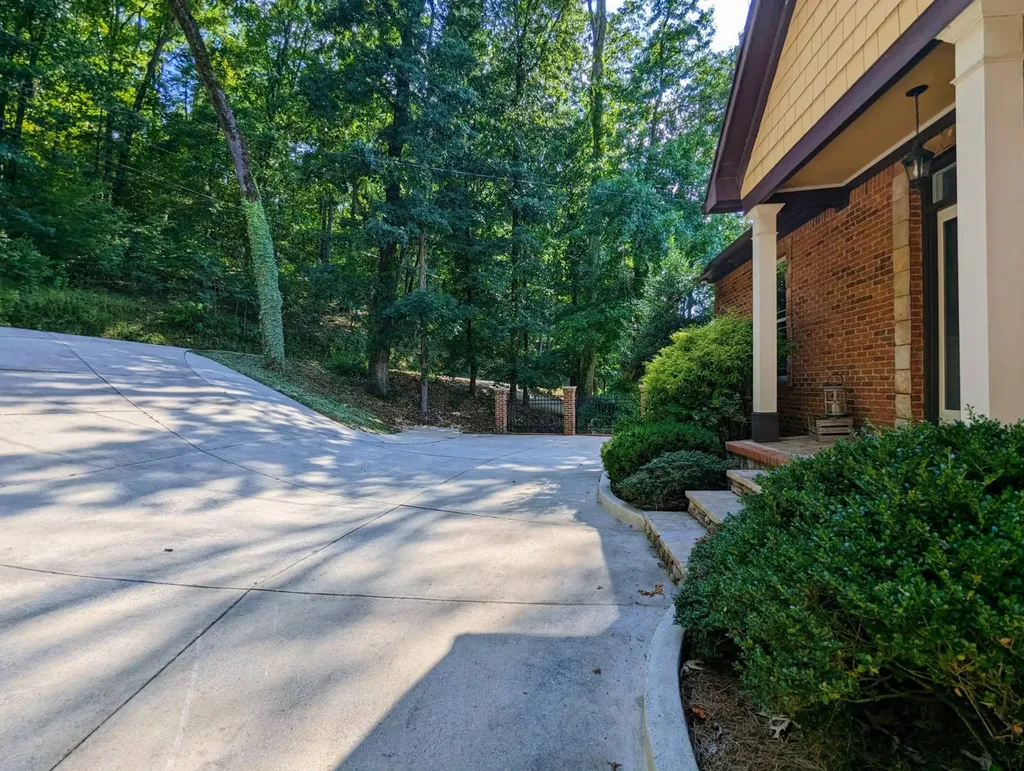 1320 Lakemont Drive North Southside AL 35907