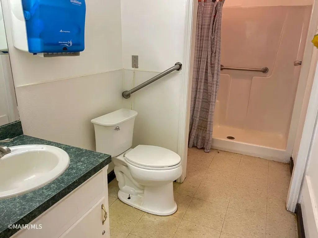 935 West Third Street Thomasville AL 36784