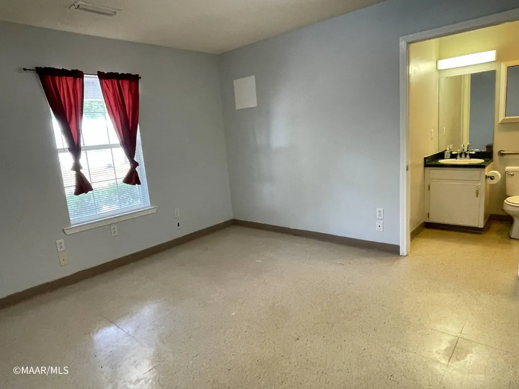 935 West Third Street Thomasville AL 36784