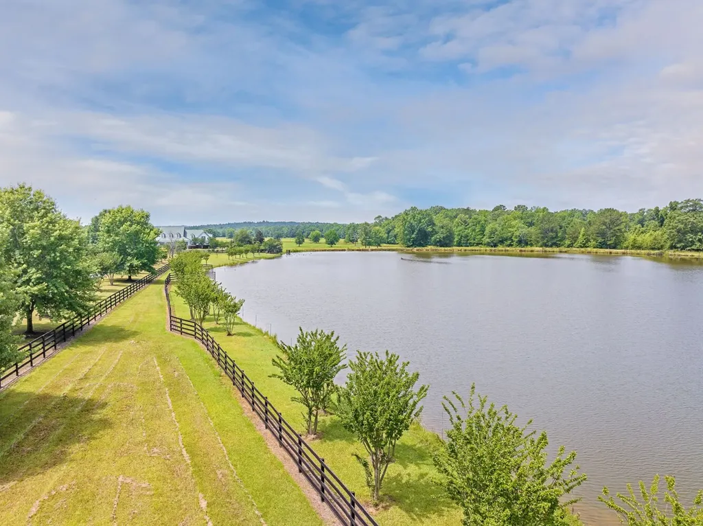 80991 Tallassee Highway Eclectic AL 36024