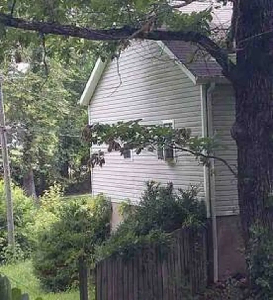 475 Thomas Road Tuscumbia AL 35674