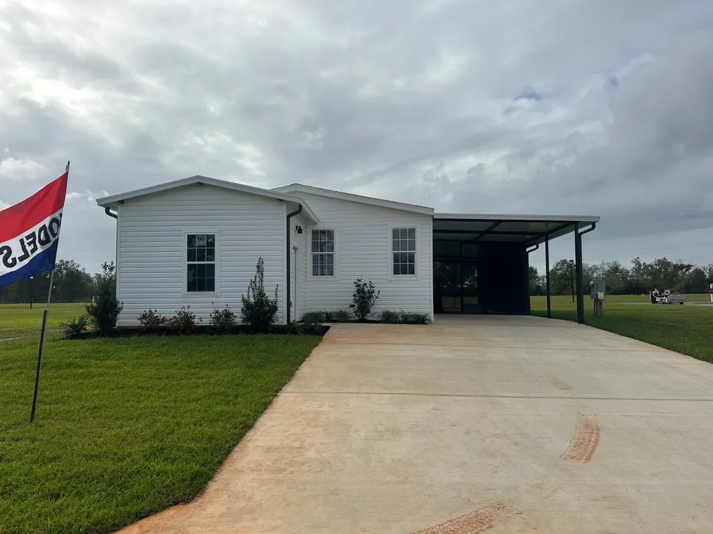 7880 Carriage Way Foley AL 36535