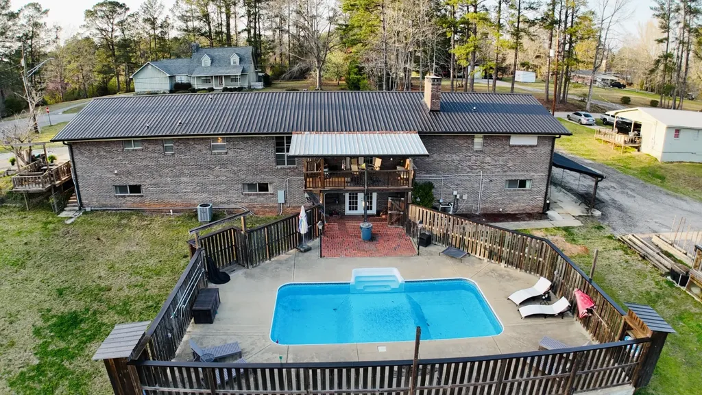 721 Pine Street Thomasville AL 36784