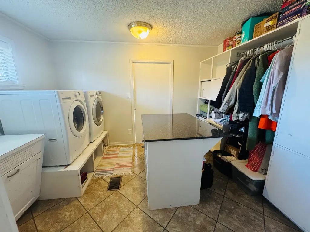 721 Pine Street Thomasville AL 36784