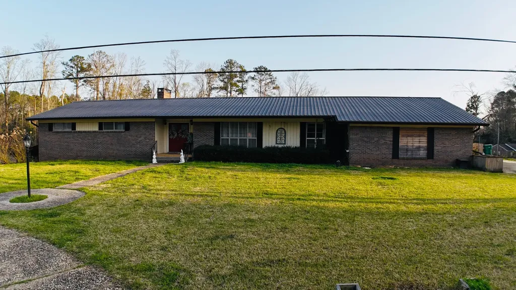 721 Pine Street Thomasville AL 36784