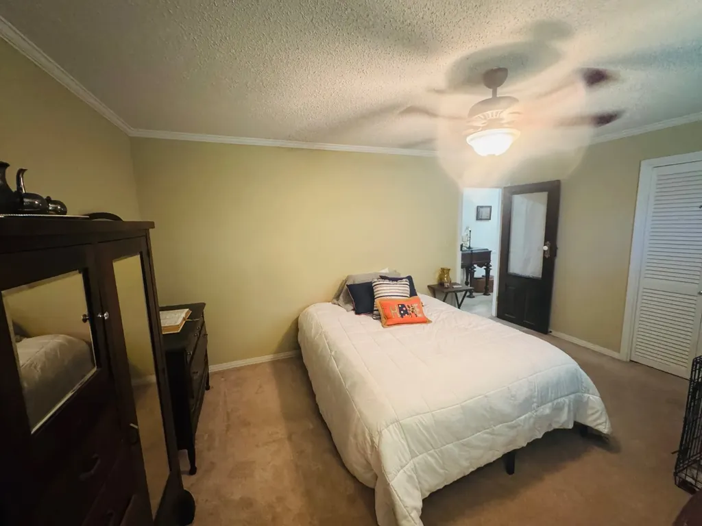 721 Pine Street Thomasville AL 36784